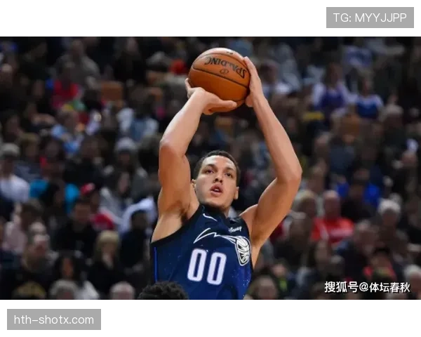 Osimhen状态回升再添进球,成为球队取胜关键 Osimhen状态回升再添进球,成为球队取胜关键