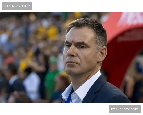 马尔蒂诺接掌国家队帅印，肩负重振雄师重任