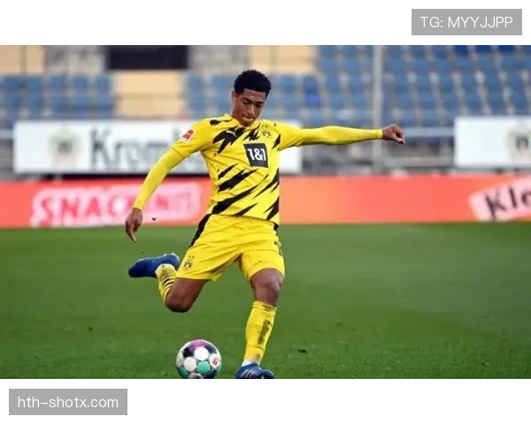 卡马文加：对抗与覆盖如何支撑中场防守