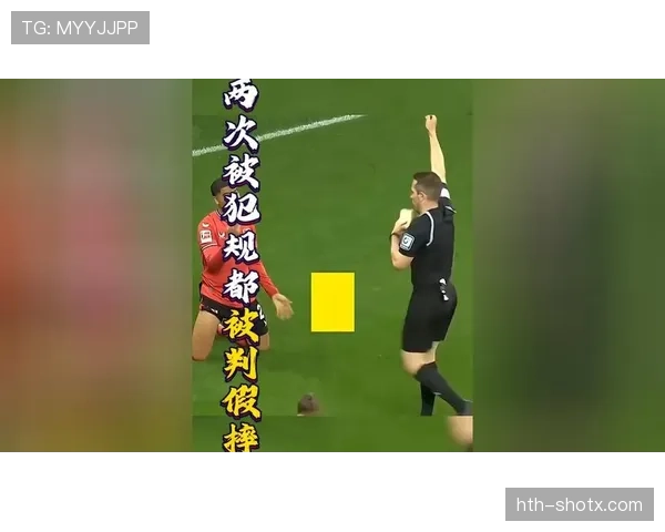 门将接队友掷界外回传，这种犯规规则到底怎么判？