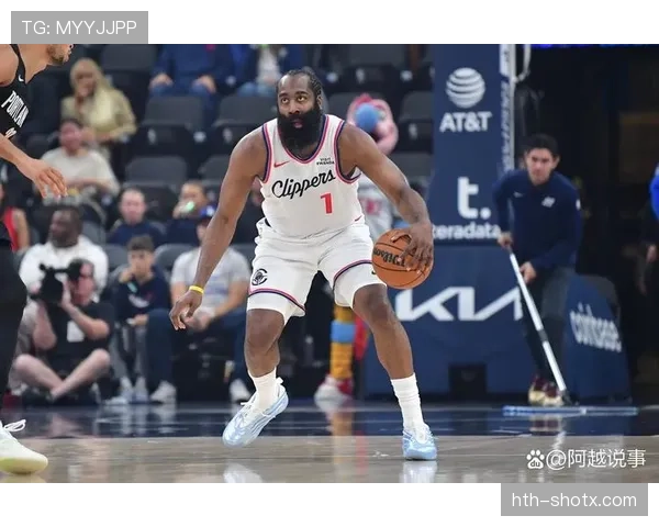 哈登这自律程度，凌晨四点的洛杉矶都嫌他卷